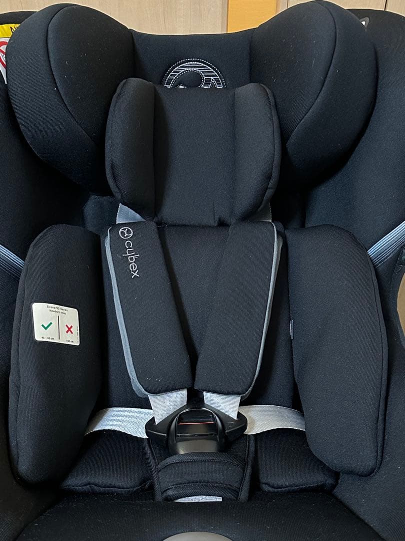 サイベックス　シローナ　SX2 i-Size ISOFIX