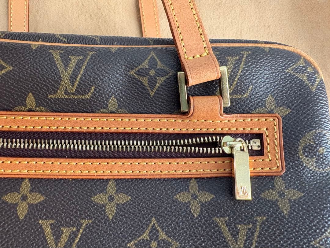 ルイヴィトン　LOUISVUITTON　シテMM　モノグラムバッグ　M51182