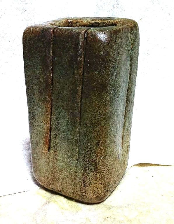 河本五郎造花入T147