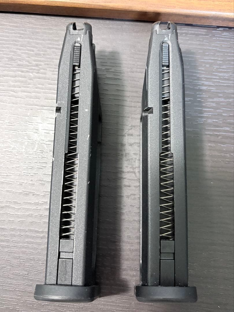 Carbon8 CZ P-09　カーボネイト　CO2ガスブローバックハンドガン