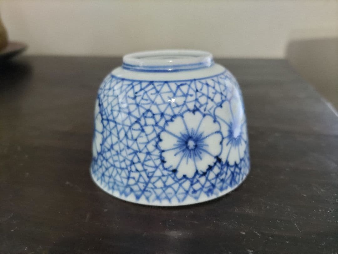 古伊万里　氷裂　撫子紋　渦角福銘　猪口　無傷