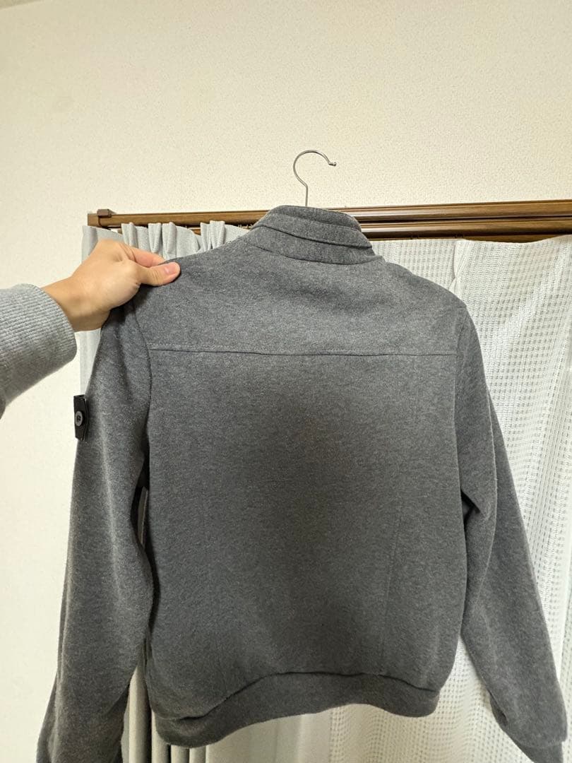 早い者勝ち。 ストーンアイランド ニット ジップブルゾン