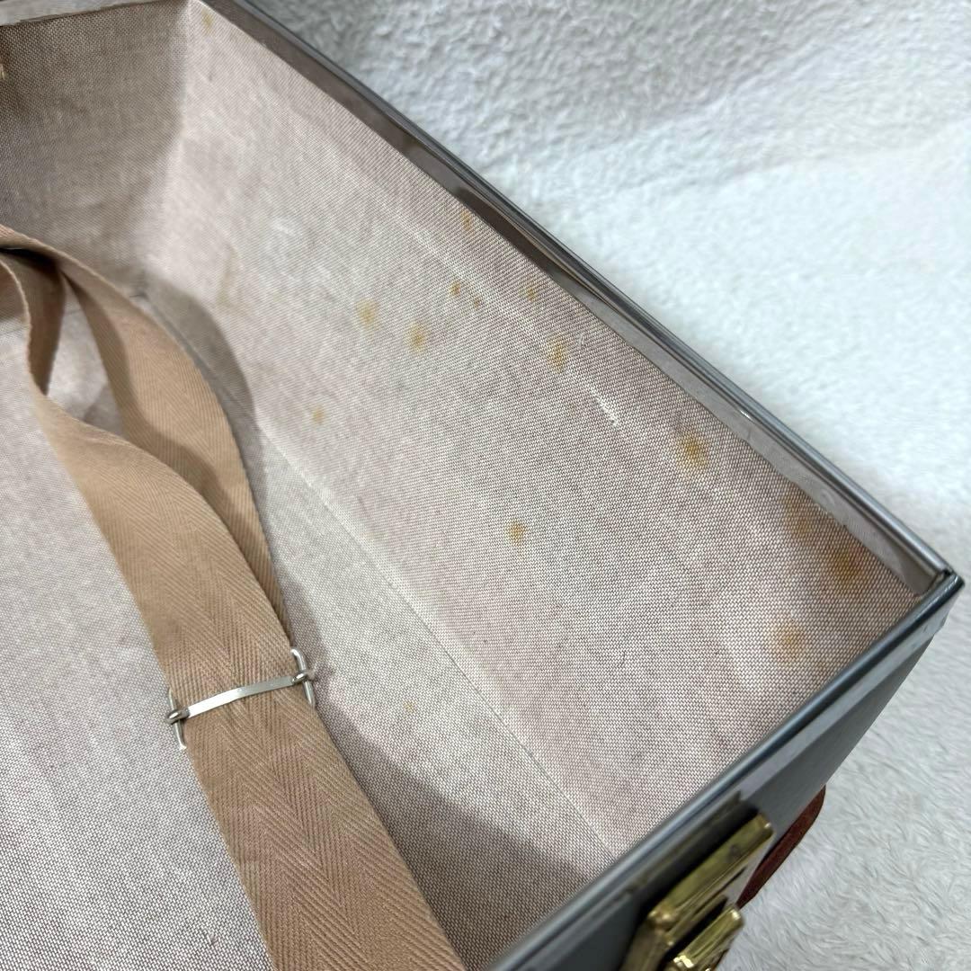 グローブトロッター サファリ スモールキャリーオン 30L 機内持込可