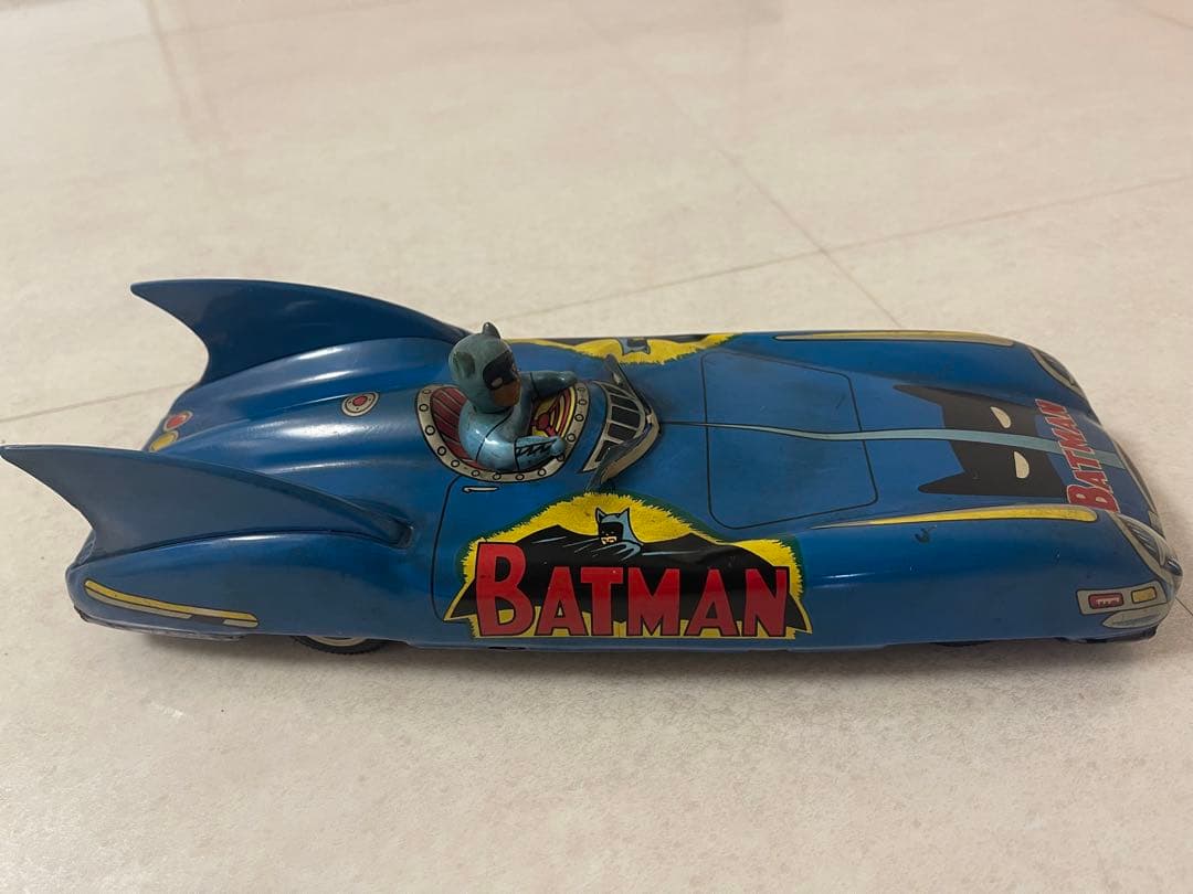 バットマン　ブリキのおもちゃ　バットモービル　バットマンカー　アオシン製