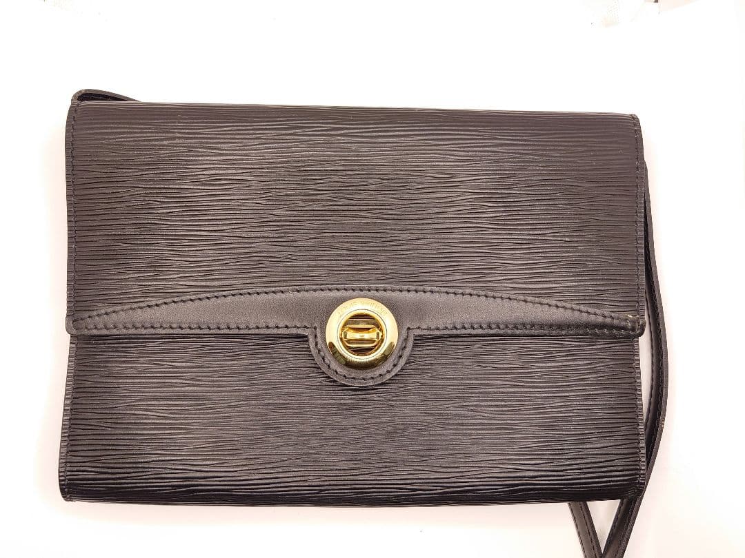 ルイ ヴィトン エピ ポシェット アルシュ ショルダーバッグ M52572