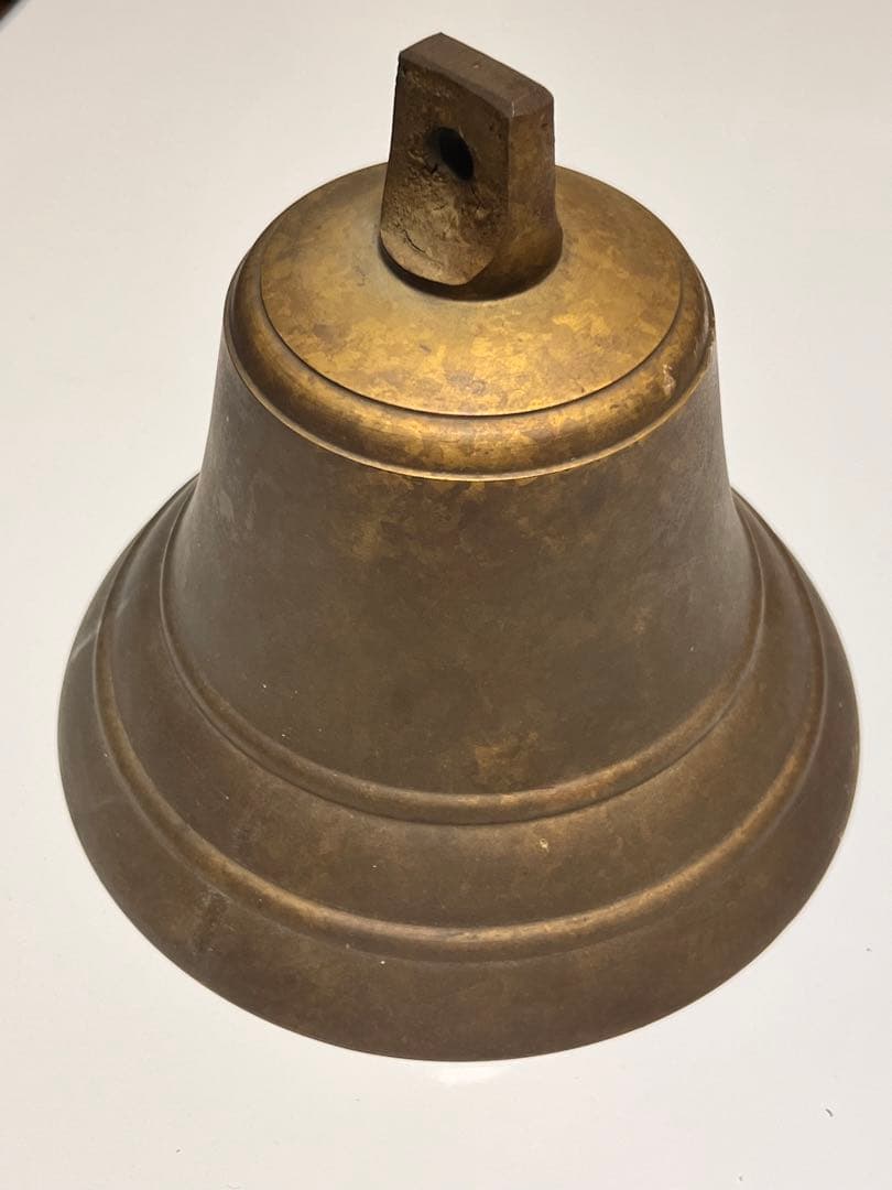 真鍮ベル .（銅と亜鉛の合金）約20センチ