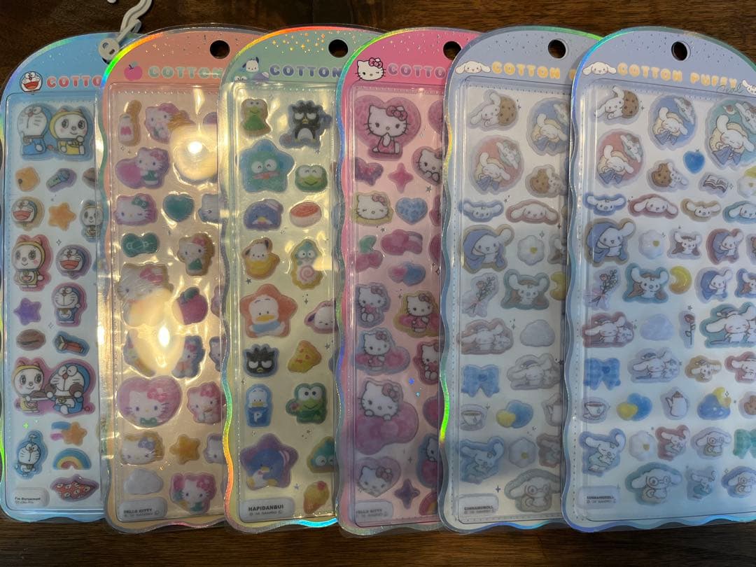 シールセット　140枚ほどあります。画像１1枚あります