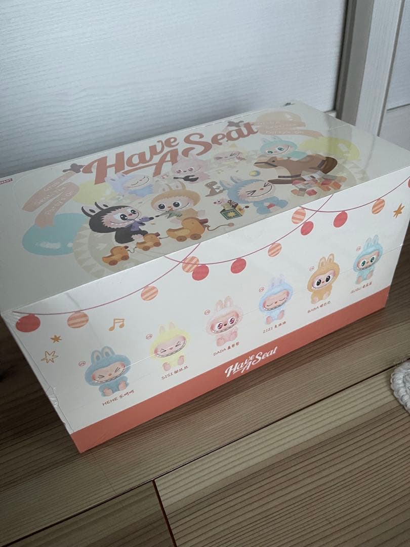 ラブブ　Have a Seat アソート　シュリンク付き