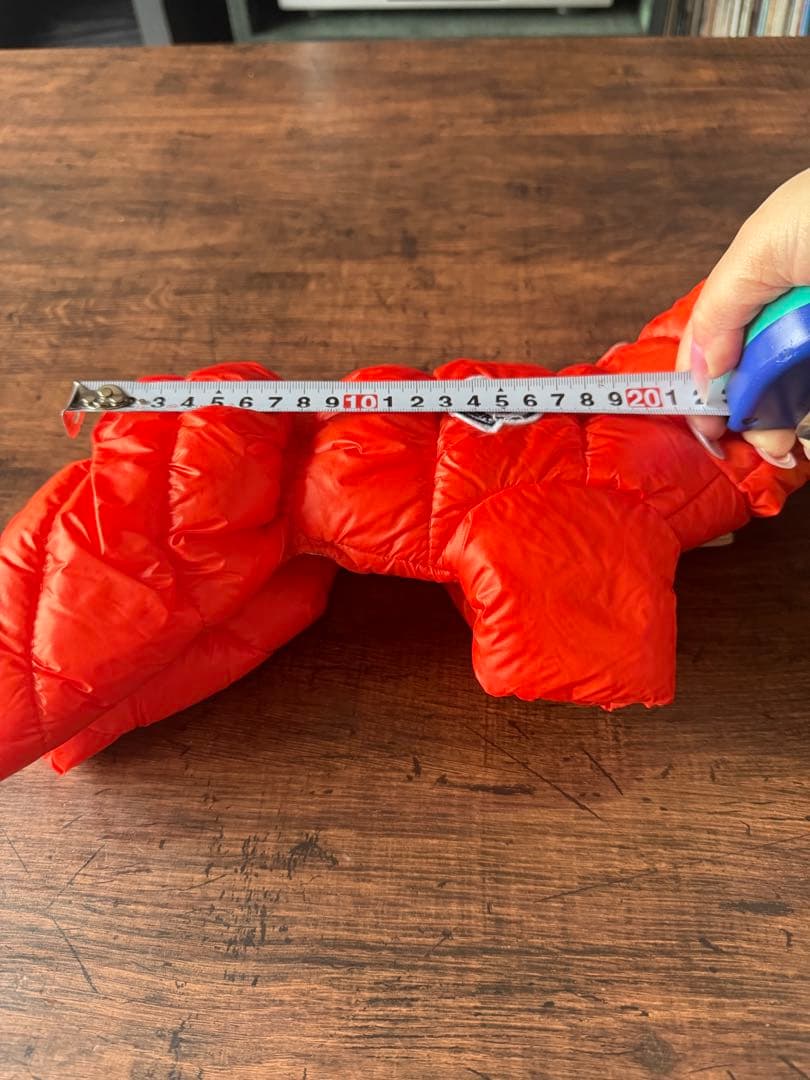 注目度up!!【美品】MONCLER オレンジ フード付き