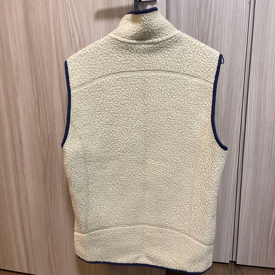 patagonia フリースベスト S クリーム色