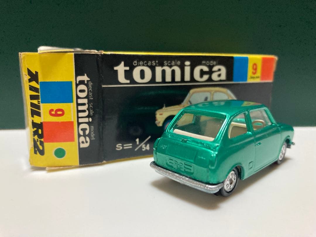 トミカ　No. 9 日本製　スバル　R-2 白シート 緑色指名箱