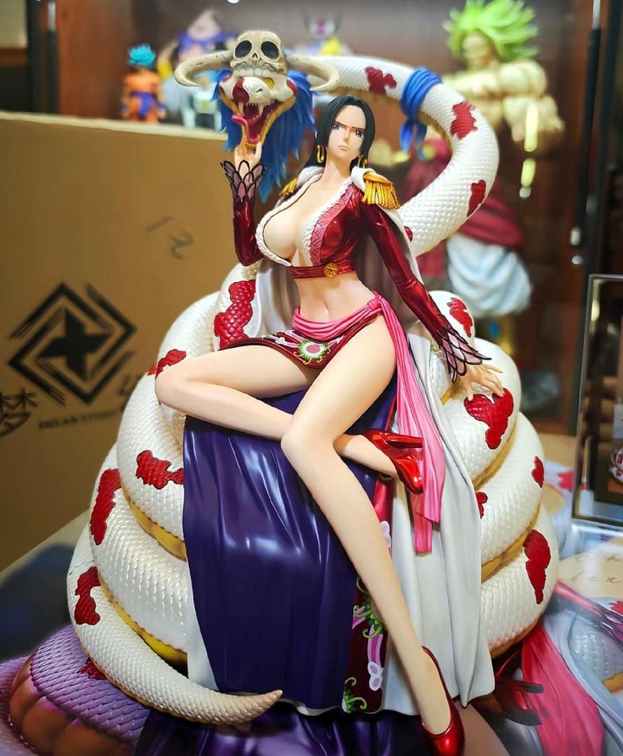 ワンピース １／６スケール ハンコック フィギュア ガレージキット