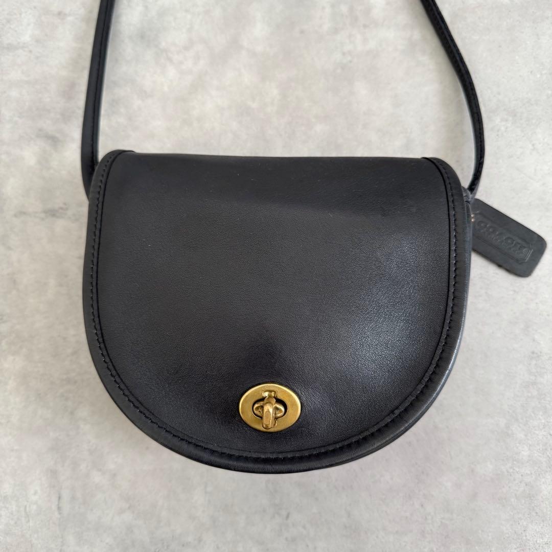 タンタン COACH Turnlock Shoulder Bag