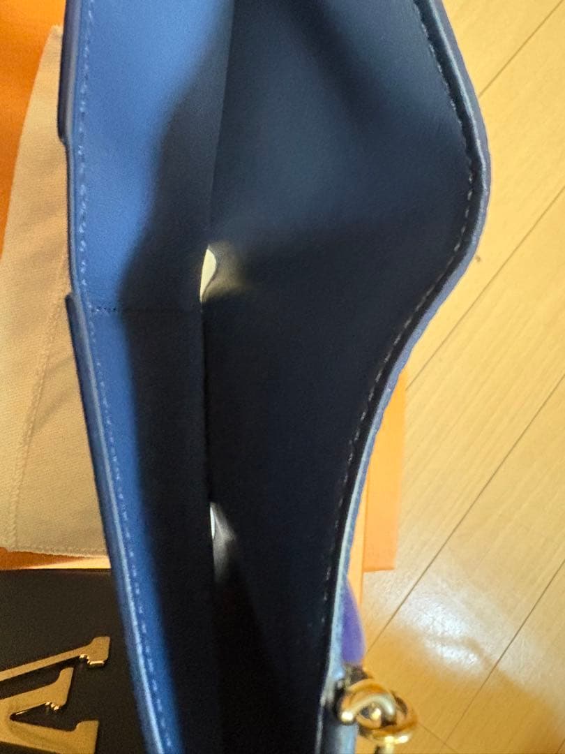 ルイヴィトン カプシーヌ コンパクト 限定チャーム付 M14664 財布 美品