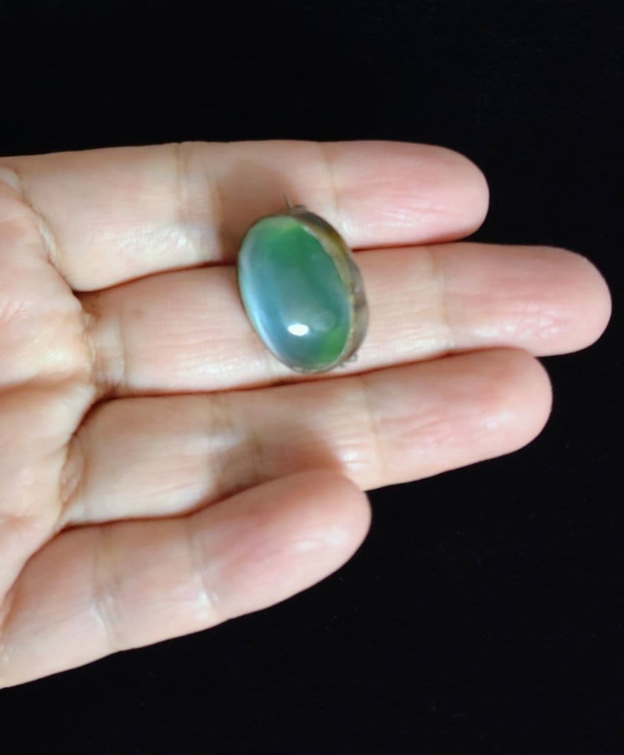 夜間飛行 キャッツアイ古ガラスのレースピン アンティークブローチ　ドール