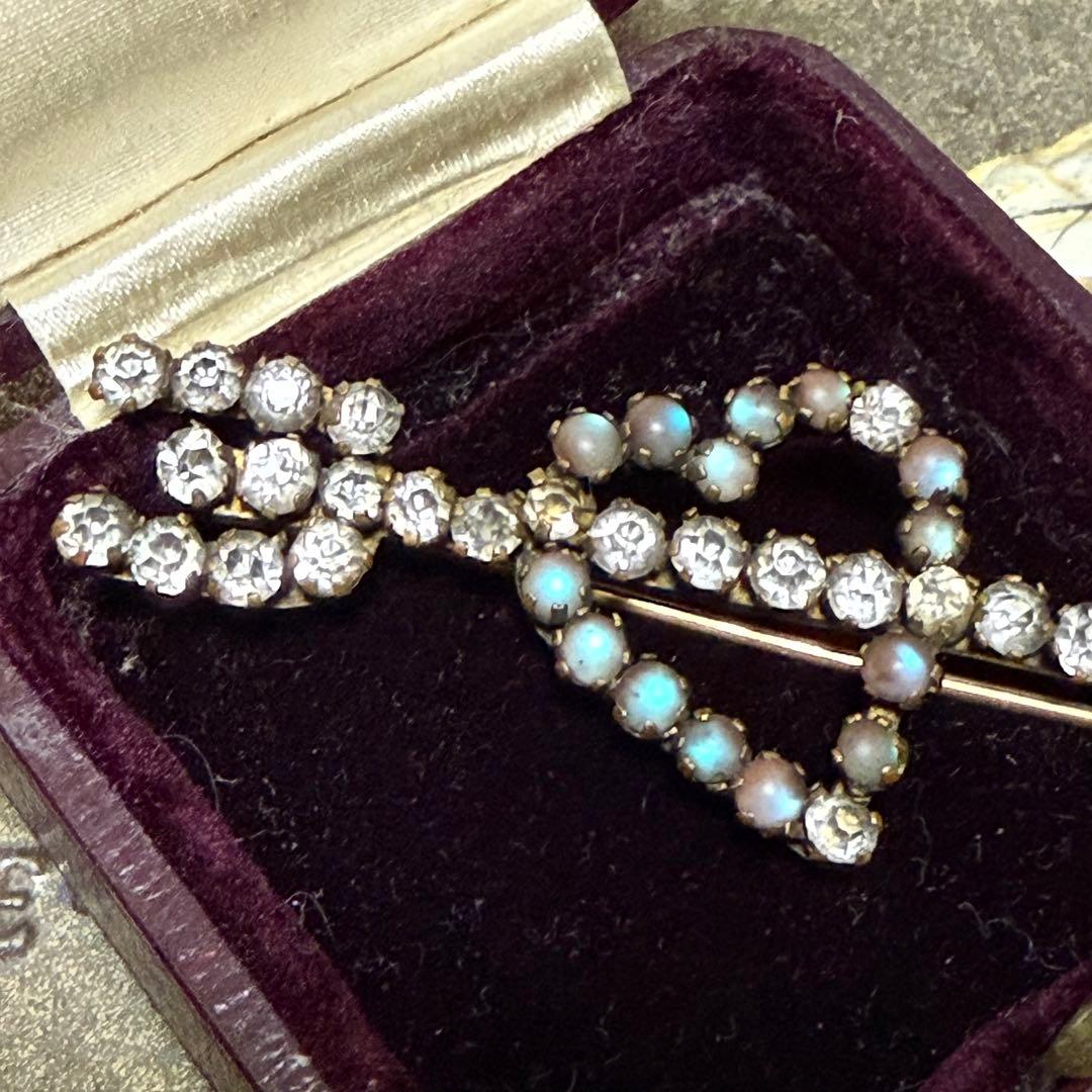 アンティーク　サフィレット&ペースト　キューピッドの矢　ブローチ