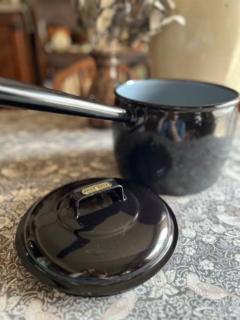 イギリス　アンティーク　JUDGE WARE ホーロー　ソースパン　鍋　エナメル