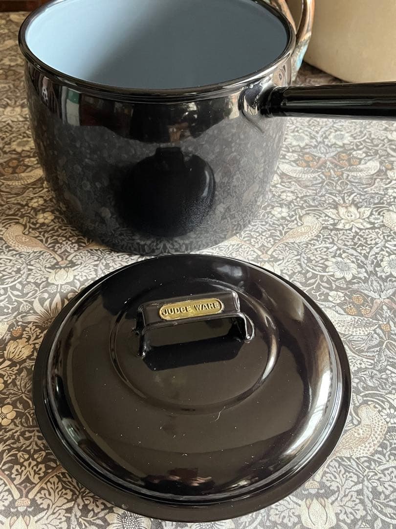 イギリス　アンティーク　JUDGE WARE ホーロー　ソースパン　鍋　エナメル