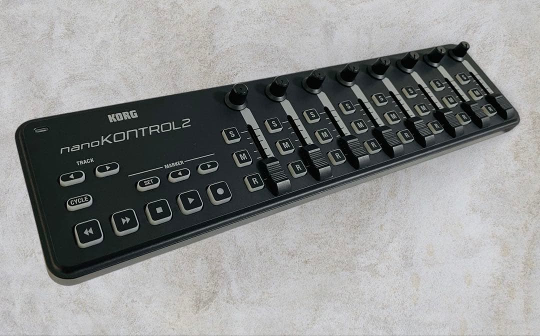 （美品）KORG nanoKONTROL2 MIDIコントローラー ケース付き