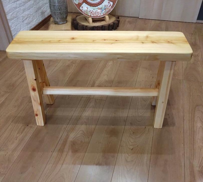 檜のベンチ(76・77)　あいこ❕丸太風の脚節無し座面をつるつる仕上げ