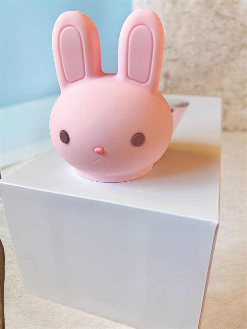 medicube スキンケアデバイス ピンク