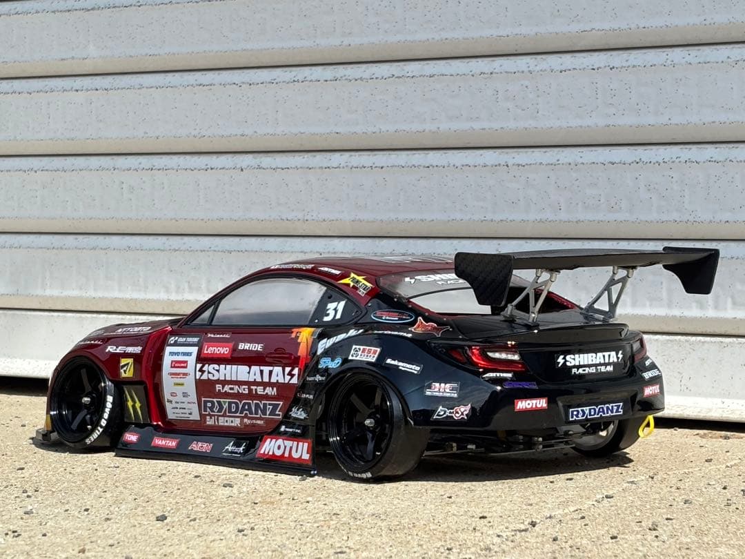 r31HOUSE gr86ラジコンボディー　SHIBATA仕様 塗装済未走行