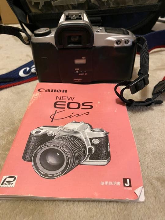 【ケース付き！】キャノンNew EOS Kiss, Tamronレンズ