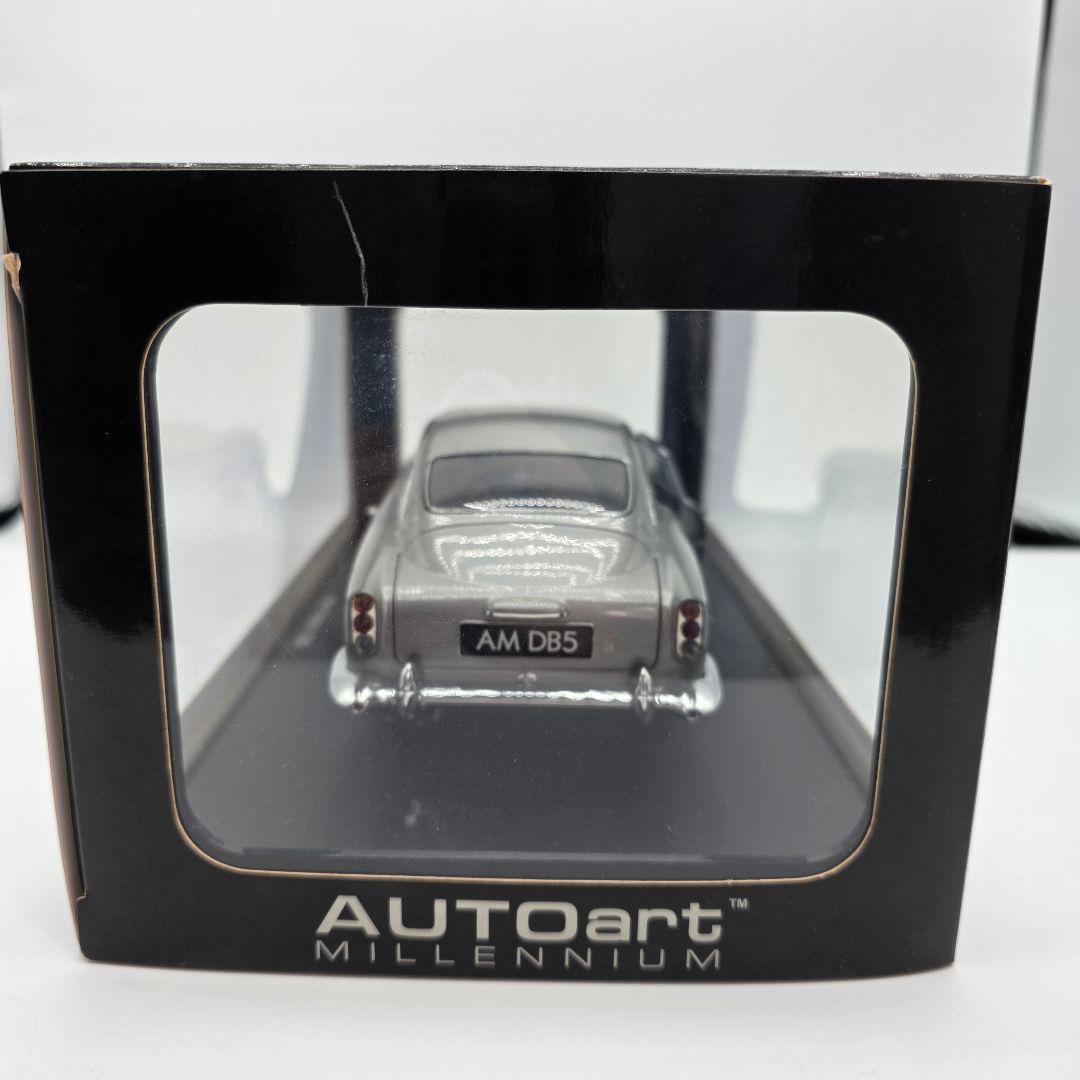 希少　AUTOart製　Aston Martin　DB5　1/18 ミニカー