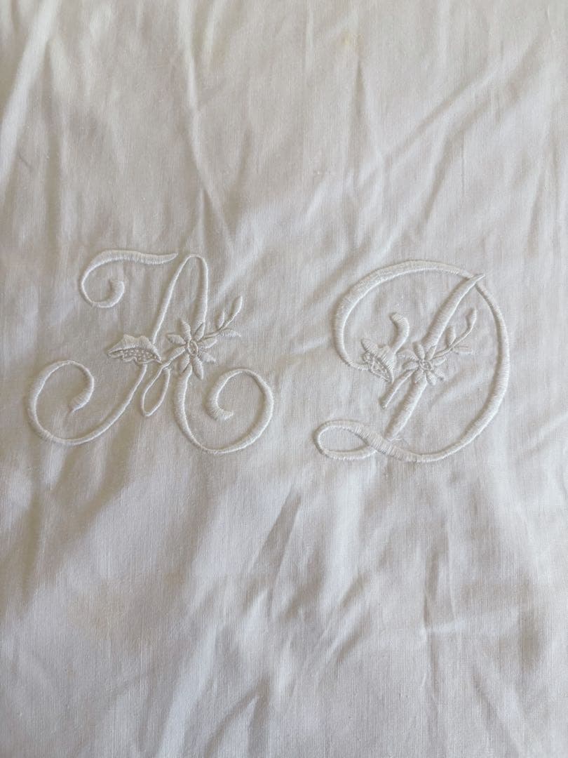 アンティーククッション♡アンティーククロス使用　　　ヌードクッション付き❣️