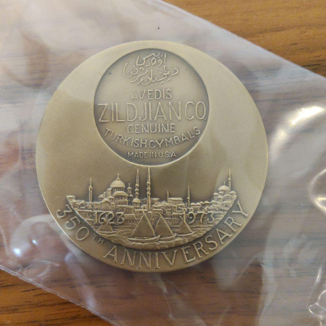 Avedis Zildjian 350周年記念メダル