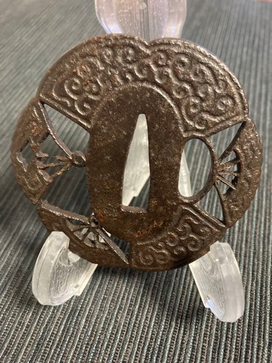 刀装具　透かし鍔　扇子透かし図　骨董