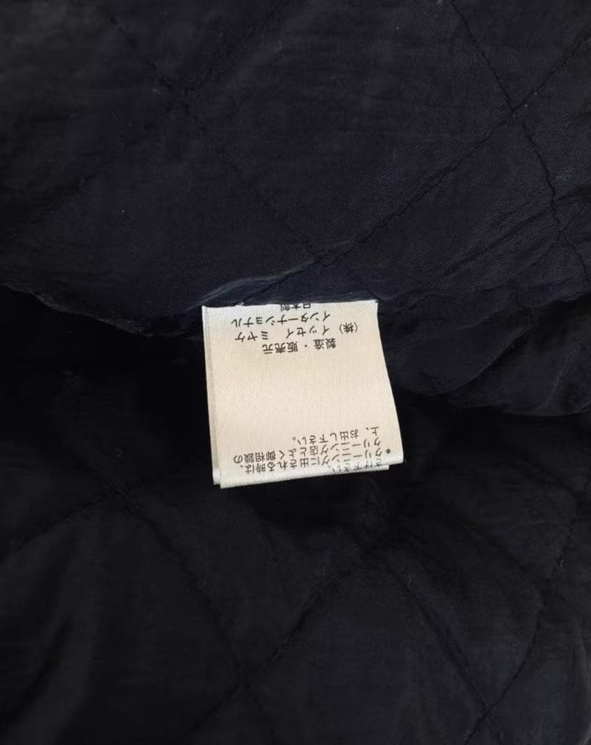 ブラック ジップアップジャケット