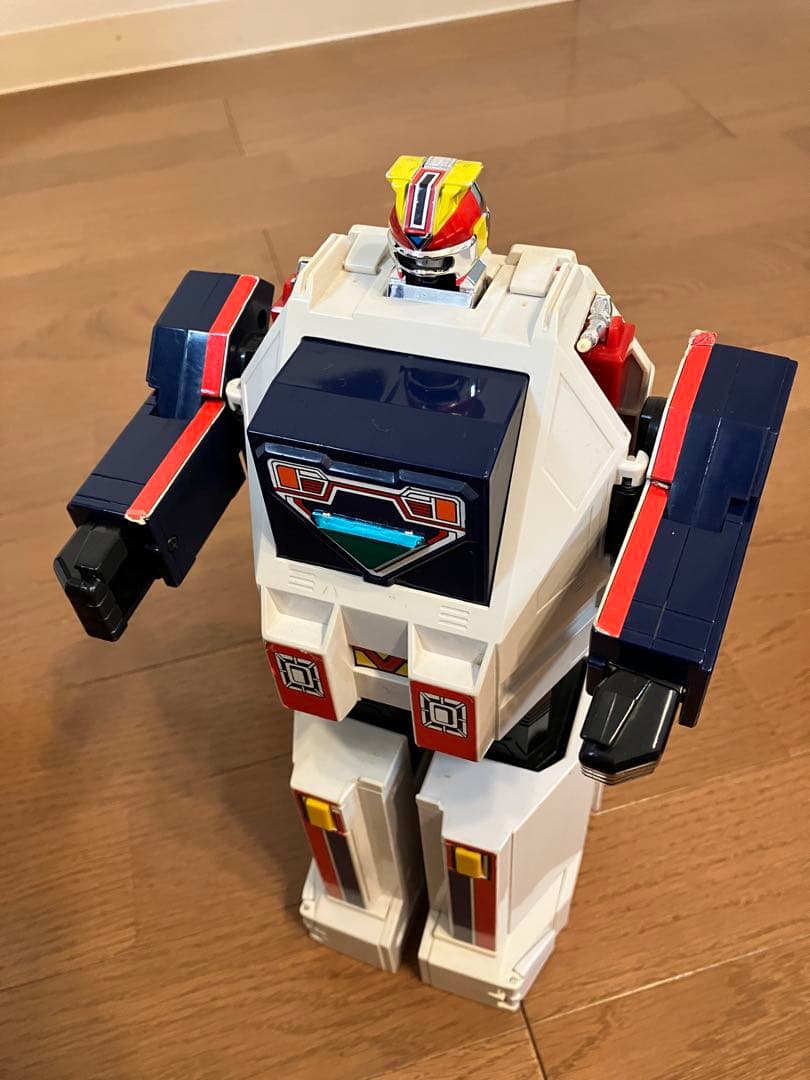 バンダイ DX フラッシュタイタン