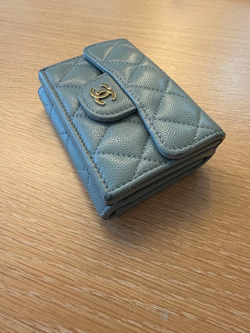 CHANEL マトラッセ　コンパクト財布