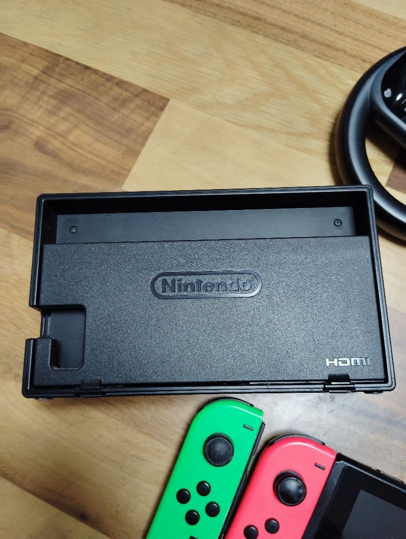 Nintendo Switch 本体 Joy-Con付き　中古品