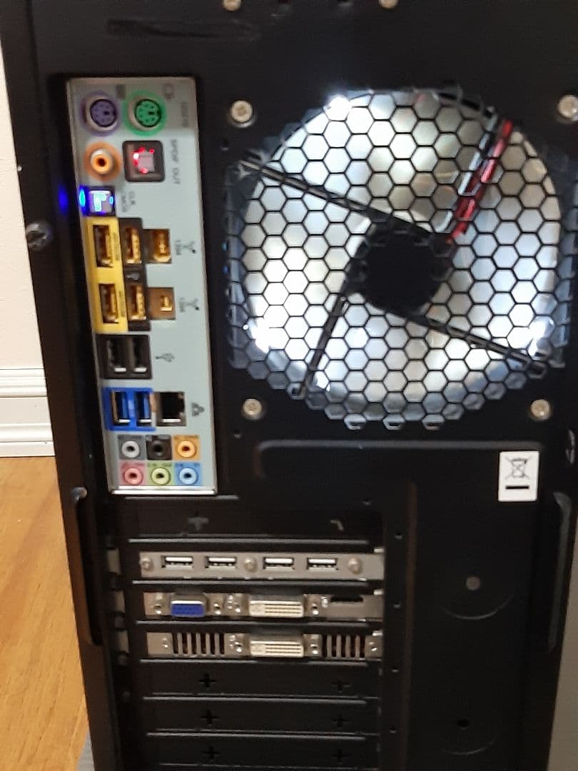 自作 win11 i7 SSD240 HDD1T メモリ16G GTX560ti