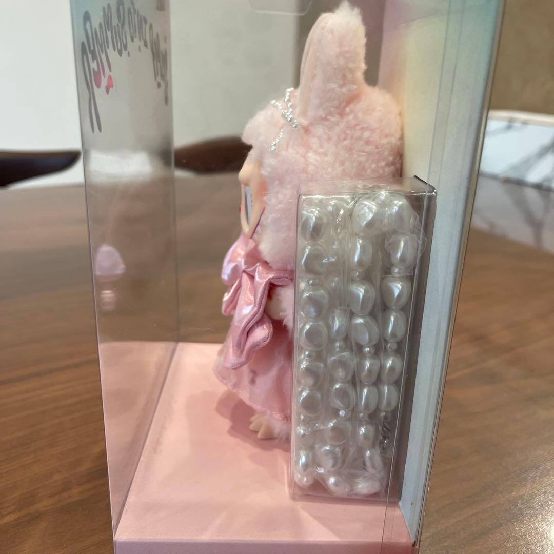 POPMART MOKOKO Jump into Summer Plushモモコ