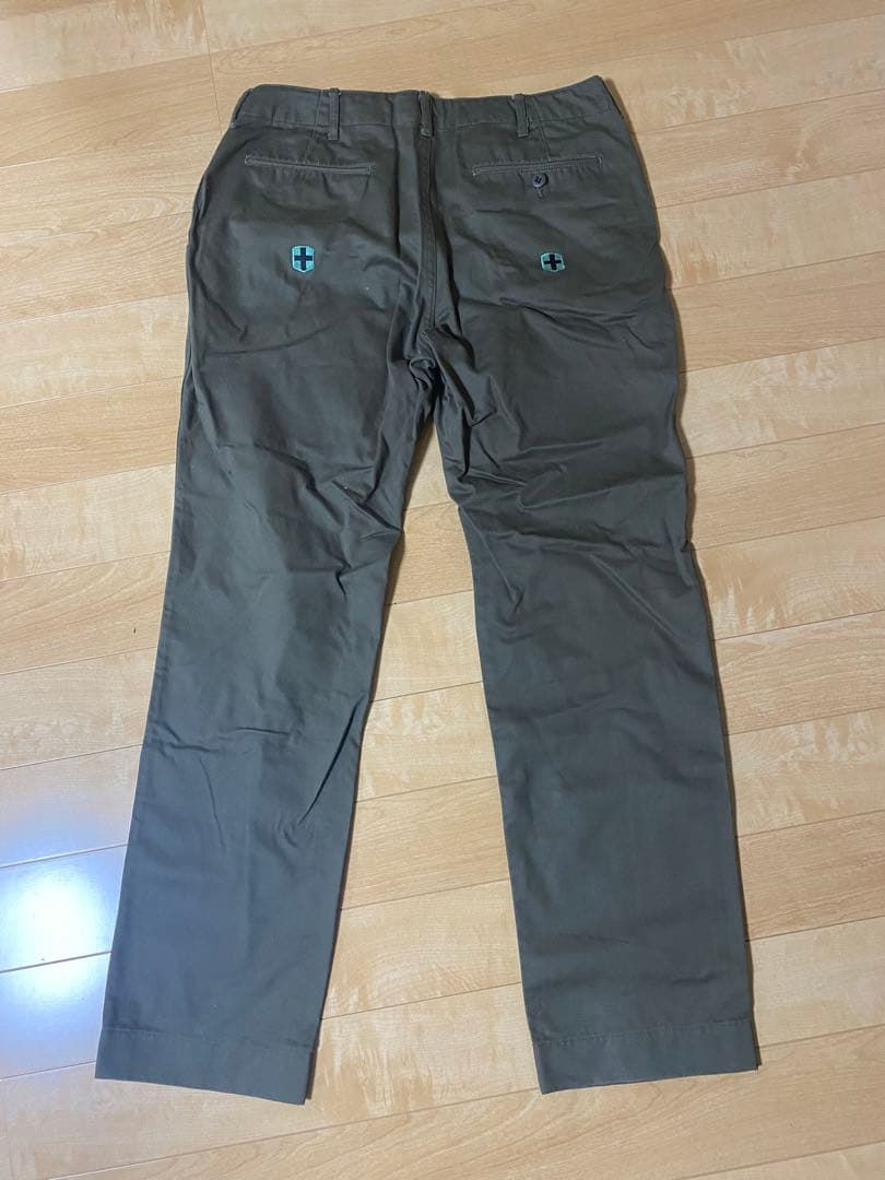 A BATHING APE チノパン オリーブ