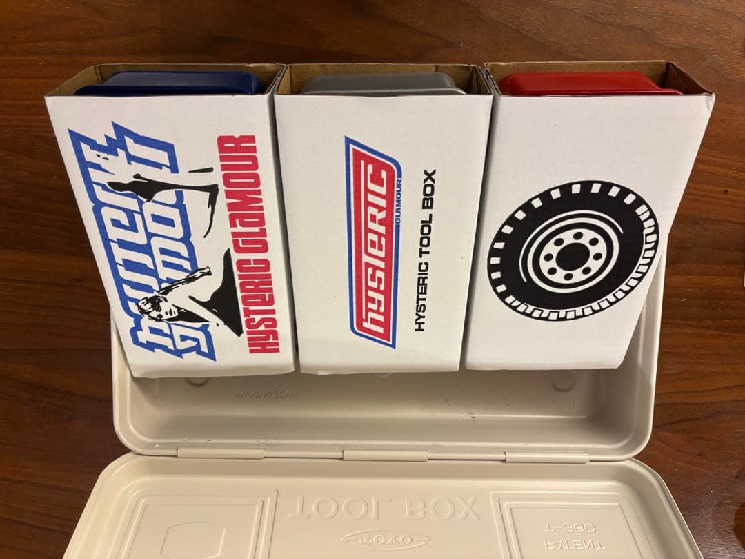 ヒステリックグラマー ノベルティHYSTERIC TOOL BOX SET
