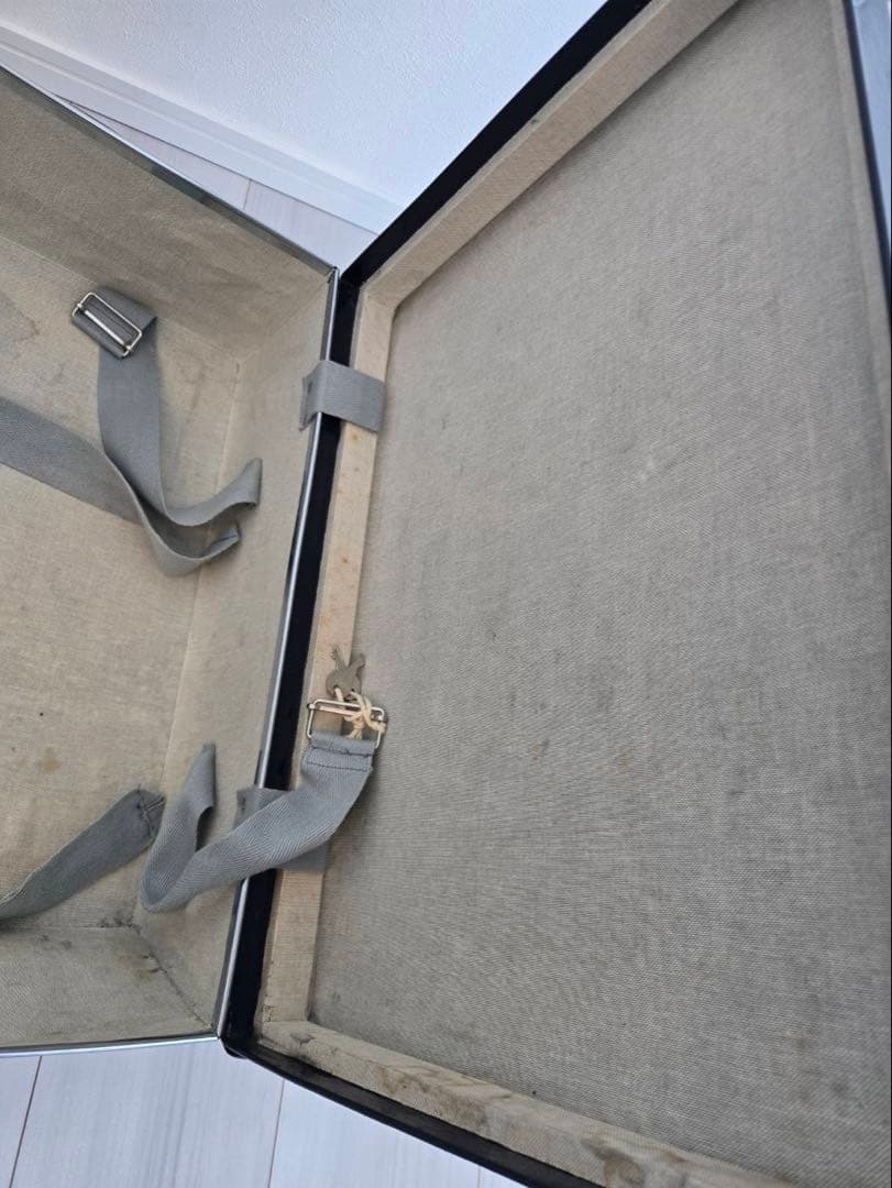 グローブトロッターGLOBE-TROTTERスーツケース　ネイビー