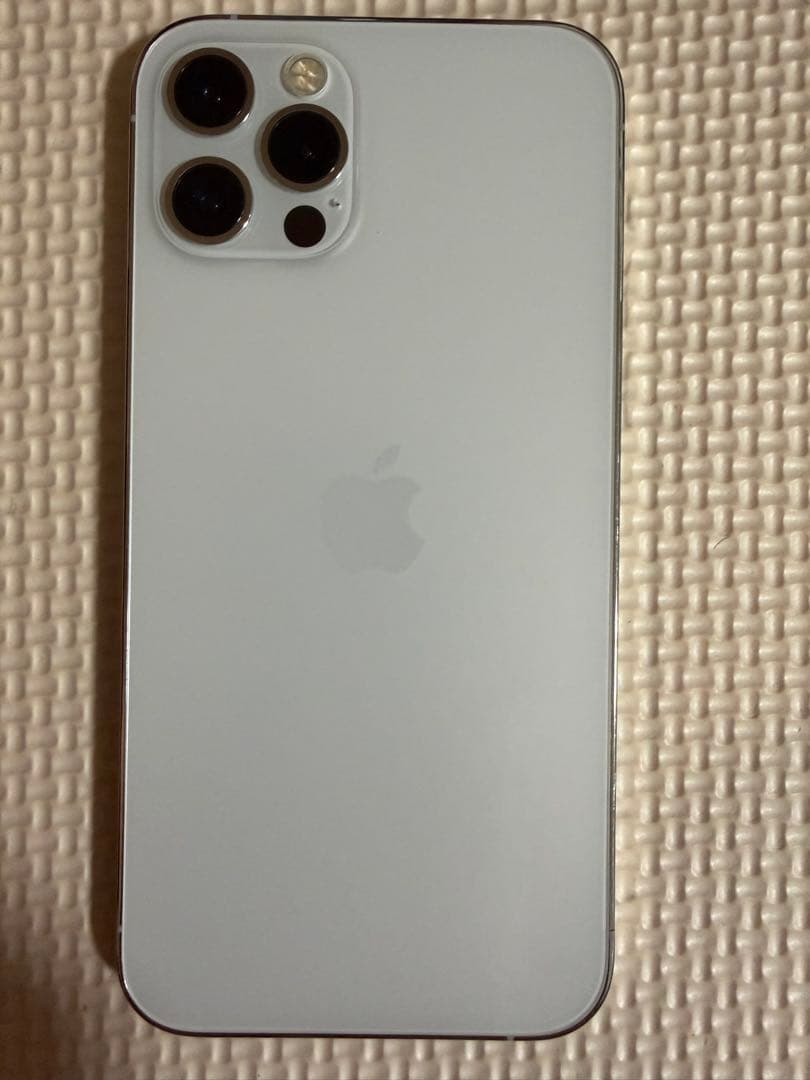 【シャッター音無し】iPhone12 pro 128GB SIMフリー　シルバー