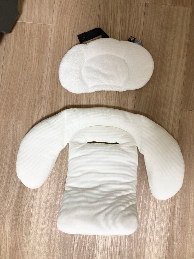 【限定特価‼️】Combi チャイルドシート　クルムーブスマート　新生児対応