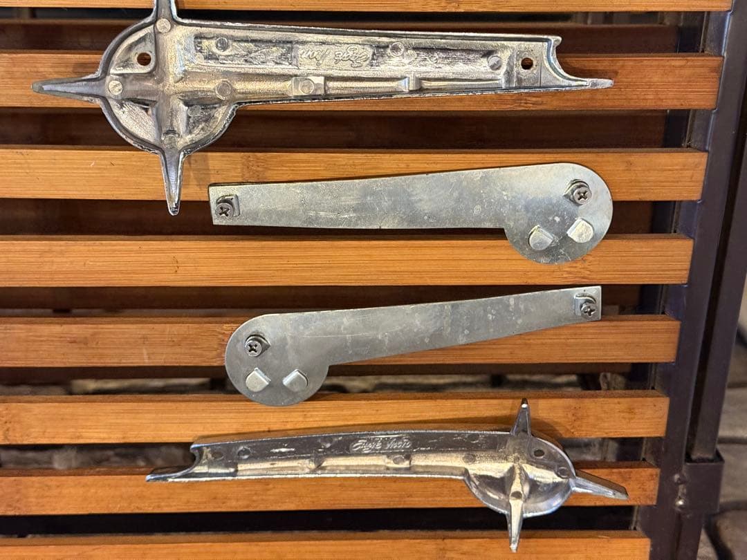 ショベルヘッドタンクエンブレムエボパン純正FLチョッパー