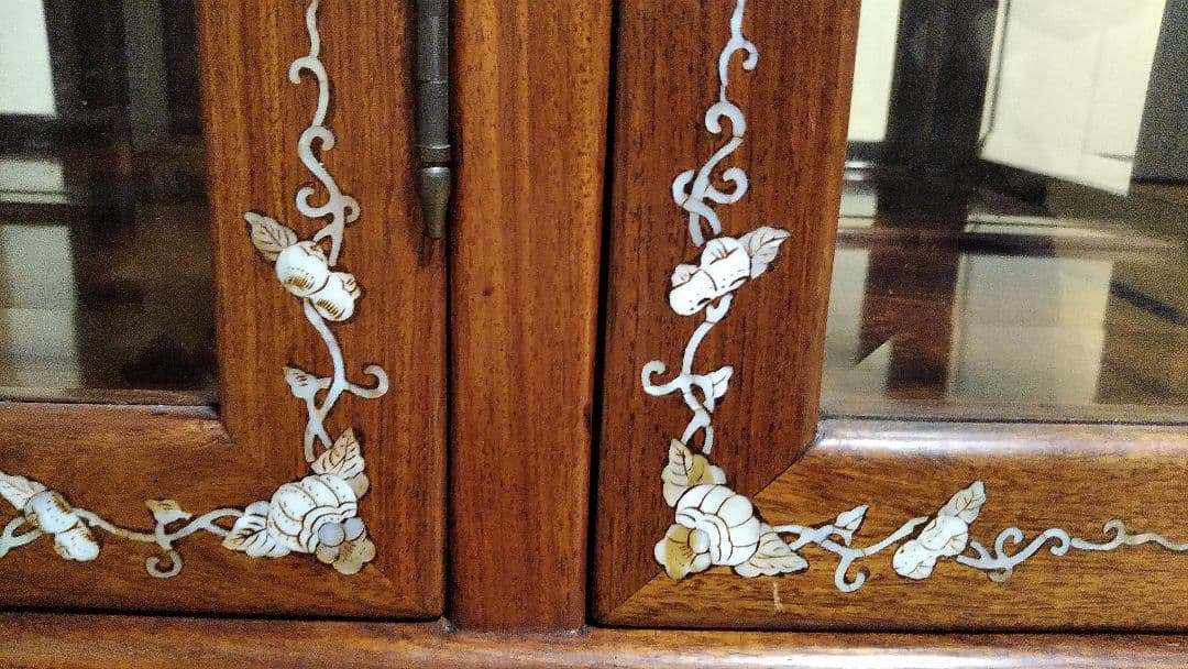 ※龍爪※アンティーク家具※幸運を招き入れ掴むクロウ&ボウル最高級木製ガラス3扉