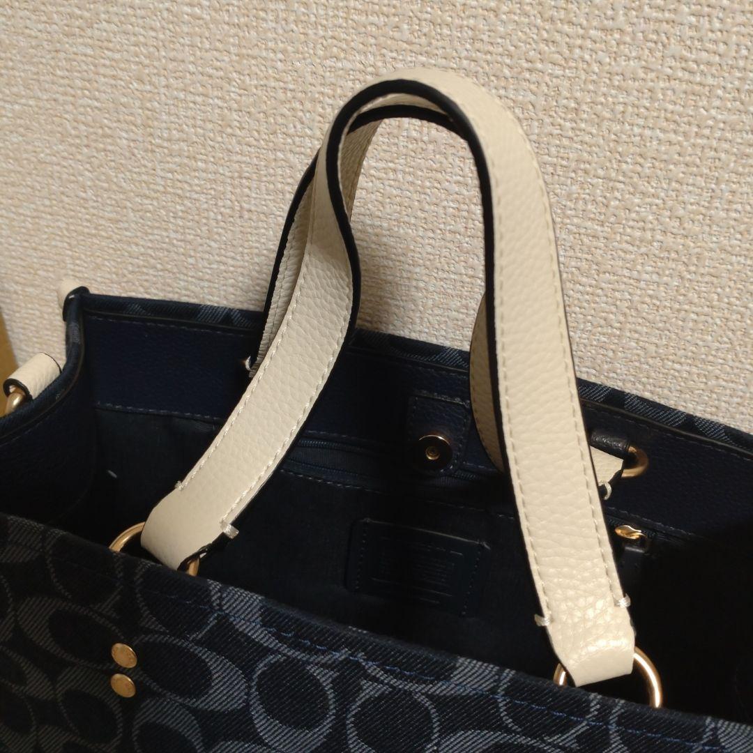 COACH ショルダーバッグ　デンプシー デニム シグネチャー　コーチ保存袋付き