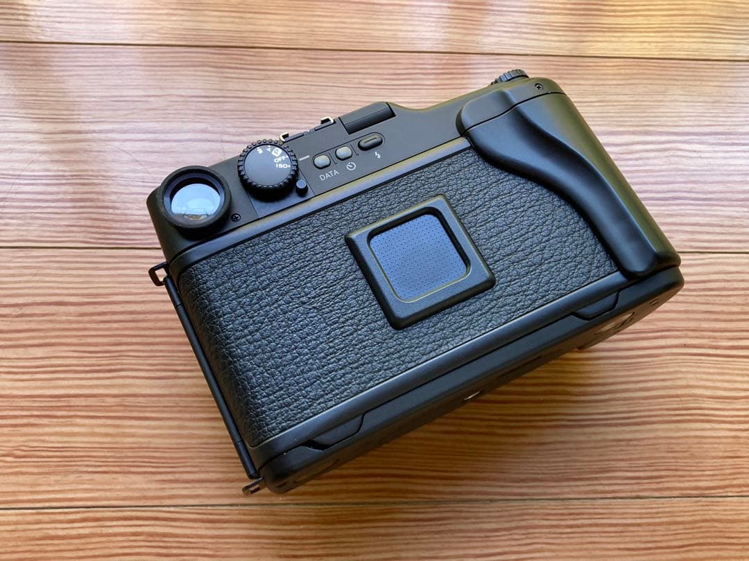 撮影枚数約600カット　FUJIFILM GA645 プロフェッショナル