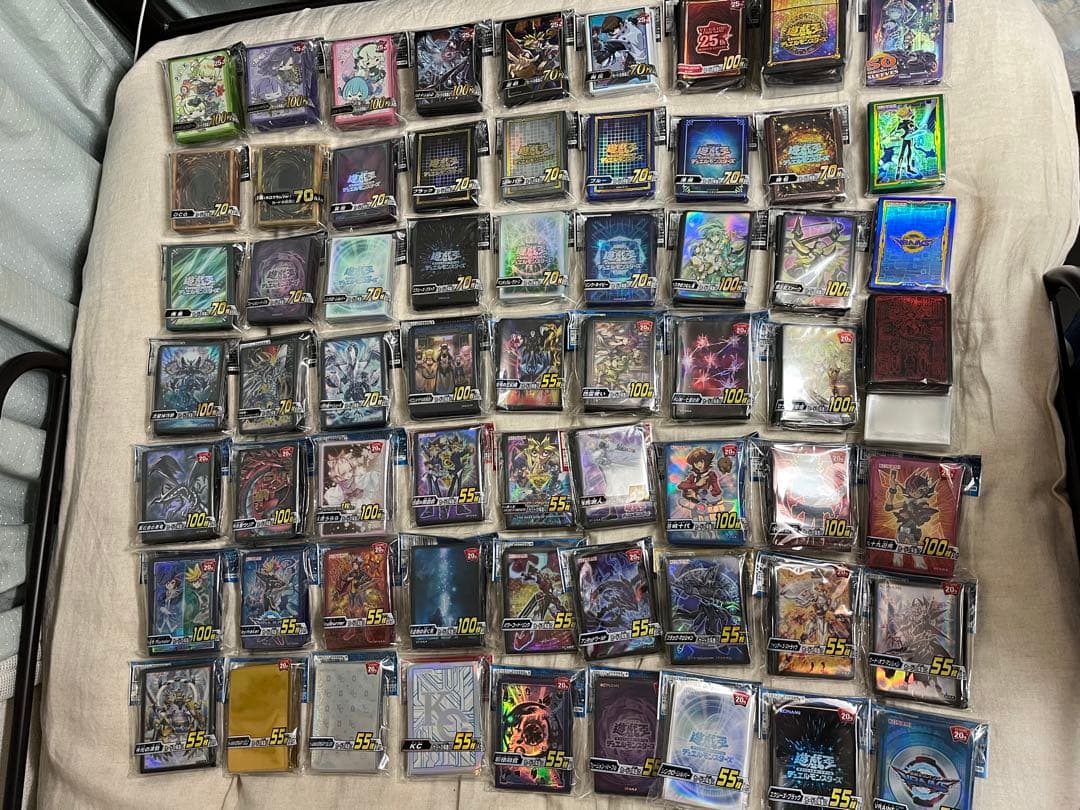 遊戯王 引退品 公式カードプロテクター大量 説明欄要確認