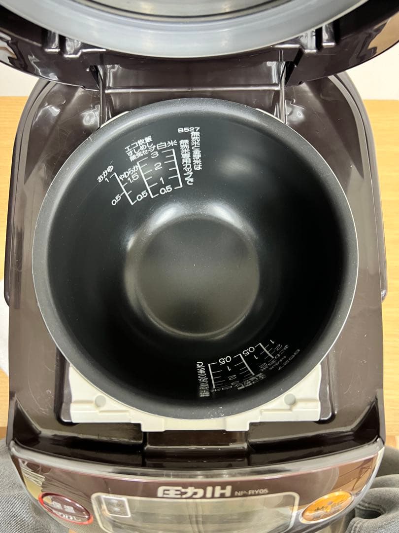 ZOJIRUSHI 圧力IH炊飯器 NP-RY05 0.54L 2020年製