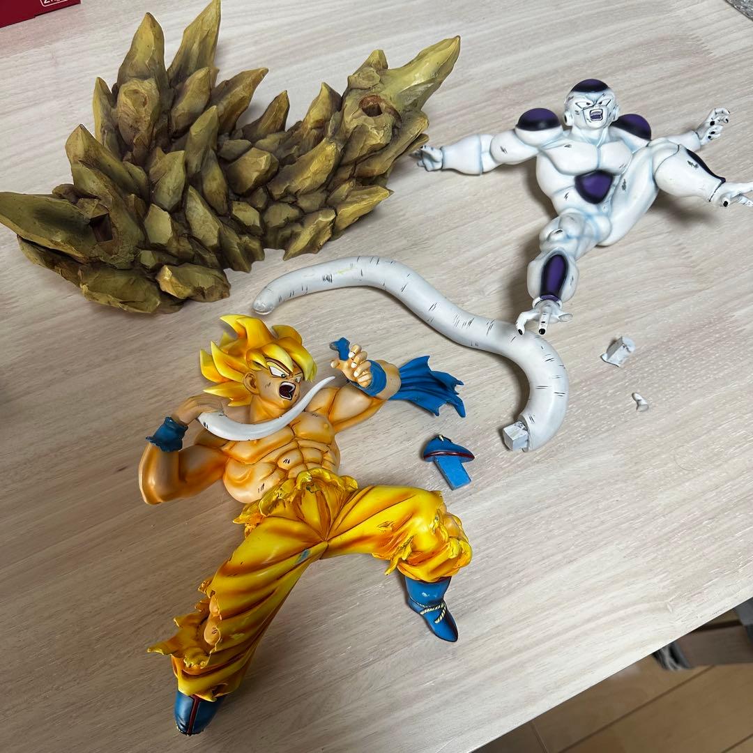 ドラゴンボール 超サイヤ人ゴクウ フリーザ フィギュアセット