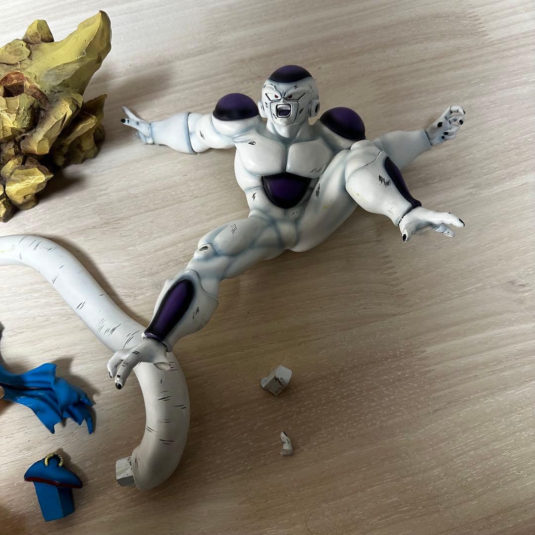 ドラゴンボール 超サイヤ人ゴクウ フリーザ フィギュアセット